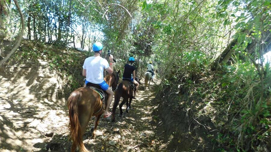 27 Waterfalls: Zip 'n Splash Adventure with Horse Ride - Getting to Damajagua: the A/C van ride and the uphill start