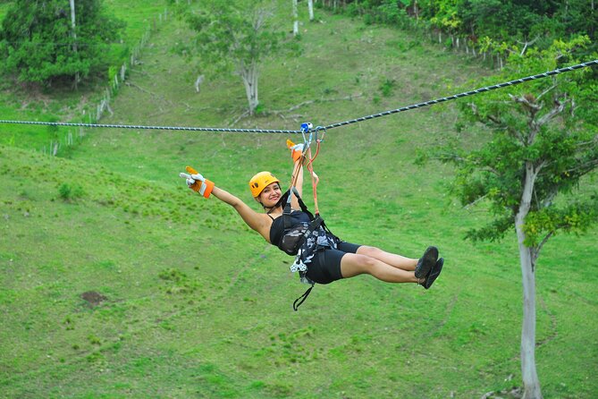 5 tours in 1 (Eco Farm/Horseback/City Tour/Buggy/Zipline) - First thing: the 7:30am start and shared-day rhythm