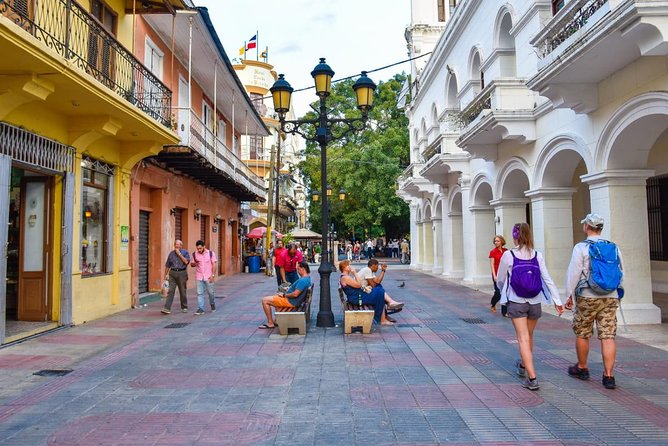 All-Inclusive Santo Domingo Day Trip from Punta Cana - Alcázar de Colón: 40 minutes in the Columbus-era house
