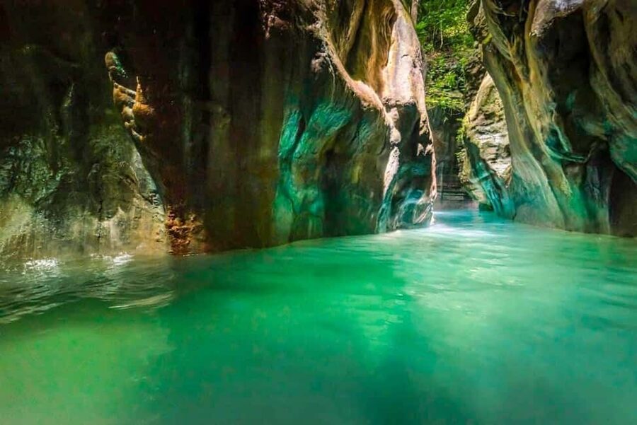 Amber Cove/Taino Bay: 7 Waterfall Tour with Swimming & Lunch - Quick hits before you go