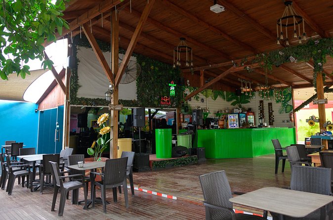 Bar Crawl in Punta Cana - The guide and the games: why Jose and Eli matter to the experience