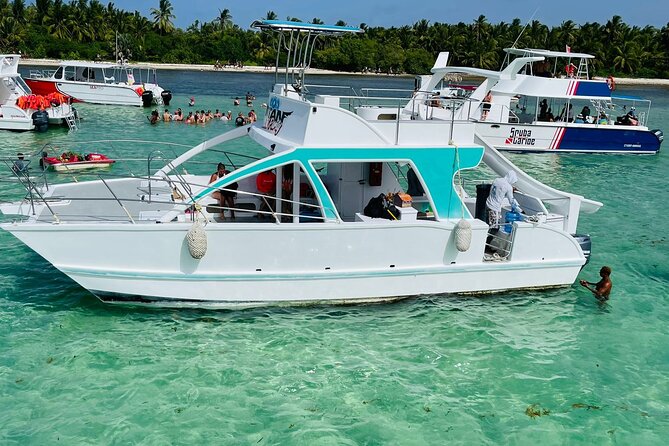 Bavaro Punta Cana EN boat party with drinks and transportation - Who This Boat Party Works Best For