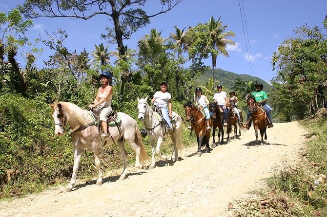 Beach Horse Ride with countryside amber cove & Taino Bay - Photos, the photographer, and the “crew makes it work” factor