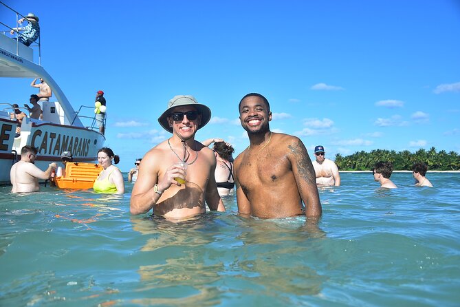 Boots and Booze in Punta Cana, A COUNTRY Party Boat Cruise - Snacks and drinks: included, not complicated