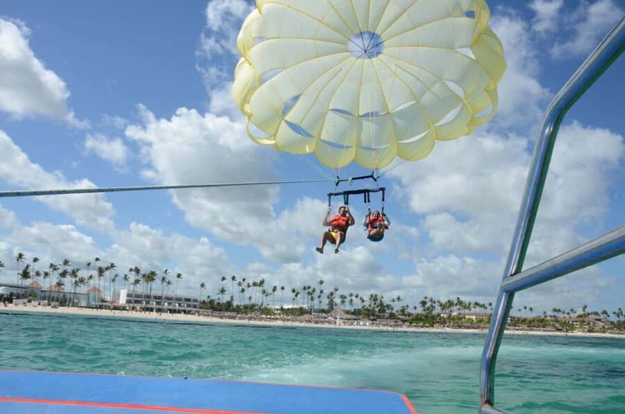 Buggy Tour and Parasailing Experience - Safety, service, and the guide factor (Eduardo and Moises Marte)