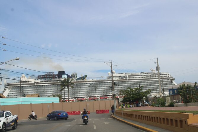 City Tour with Beach and Lunch Included - Playa Dorada time: beach relaxation that still fits the schedule