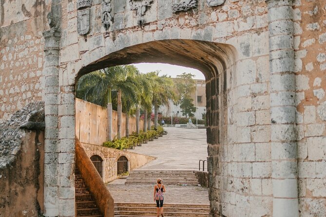 Colonial Zone Train 45 minutes of history and culture in Santo Domingo - Chuchu Colonial in Zona Colonial: why 45 to 1 hour is the sweet spot