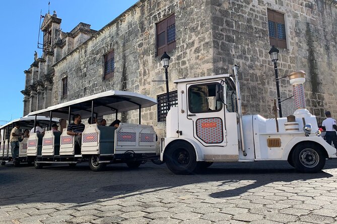 Colonial Zone Train 45 minutes of history and culture in Santo Domingo - Timing, departures, and what to do if the schedule slips