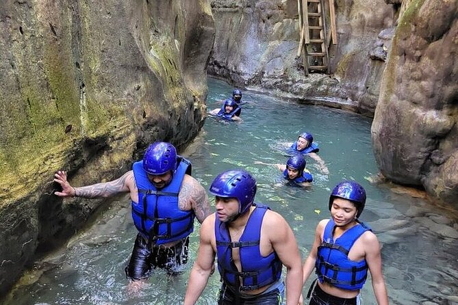Combo Zipline & Waterfalls - What lunch looks like: a Dominican buffet after you’re soaked