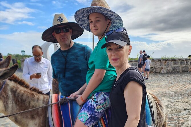 Cultural Day Altos de Chavón - Higuey experiences - Chocolate and coffee with a local family: where learning beats shopping