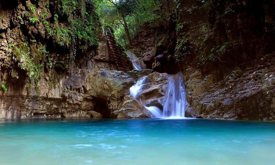 Damajagua Waterfalls Tour with Lunch - Two experience options: Slow & Calm vs Adventurous Waterfalls