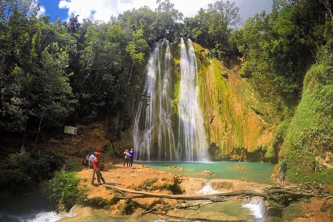 El Limón waterfalls Tour (horse riding & swimming) with lunch - El Salto del Limon: the waterfall payoff you can plan around