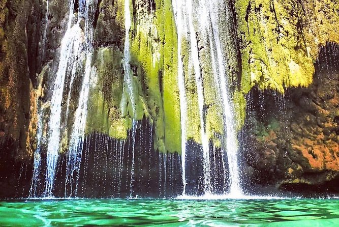 El Limón waterfalls Tour (horse riding & swimming) with lunch - Hiking or horseback: how to choose without regretting it