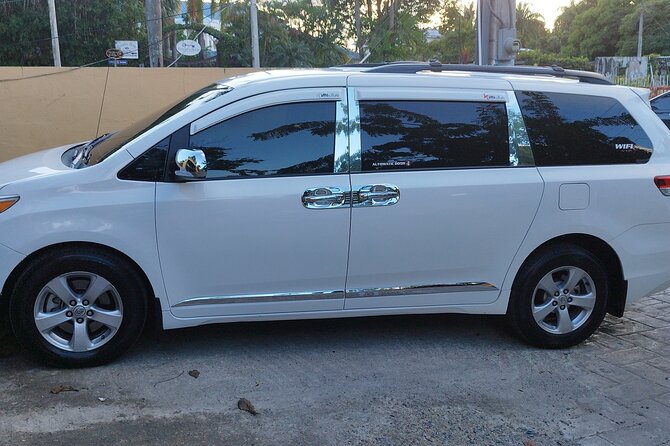 Excursions 27 Charcos waterfall Puerto Plata Jesus and Jhensy tour - From Taino Bay to the waterfalls: pickup, ride time, and your meeting spot