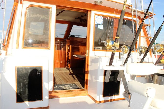 FISHING PRO CHARTERS - Boat Excursion - Divina - What’s included for $550 per group (and what that really means)