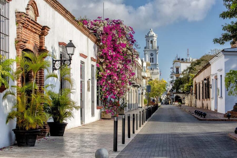 From Bavaro: Santo Domingo Colonial City Tour - Columbus Lighthouse: why this stop is more than a monument