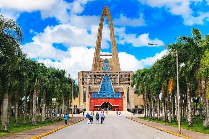 From Punta Cana: Higuey Expedition Cultural & Historic Tour - The Higüey Basilica stop, dress code and the love offering detail