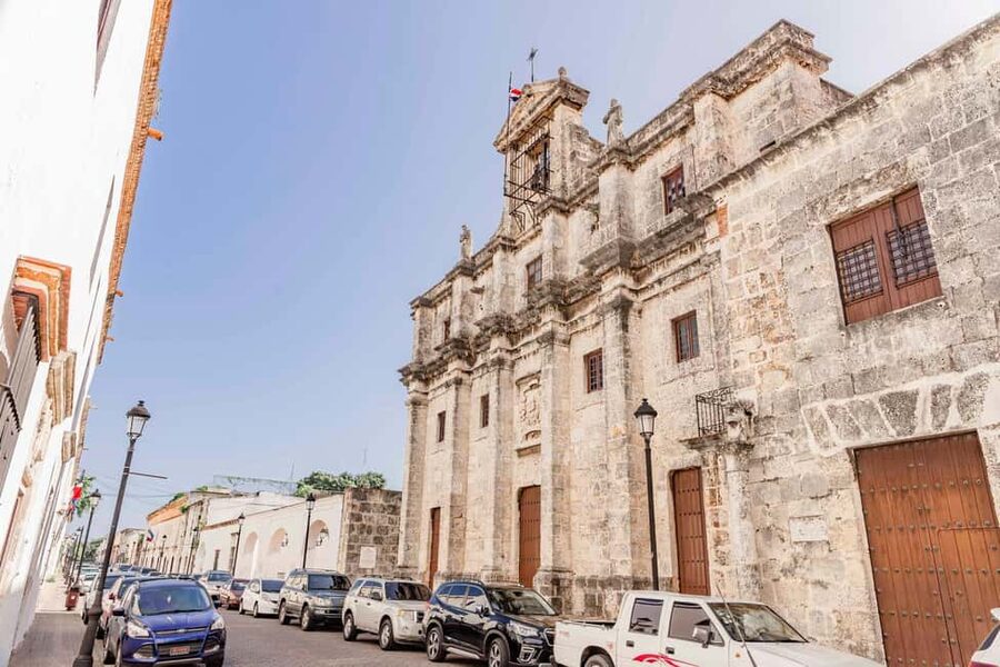 From Punta Cana: Santo Domingo Full-Day Tour with Lunch - Why the Los Tres Ojos plus Santo Domingo mix works