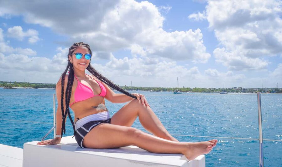 From Santo Domingo: Saona Island Day Trip w/ Lunch & Drinks - The Blue Lagoon Stop (45 Minutes): Shallow Water and Starfish Sanctuary Time