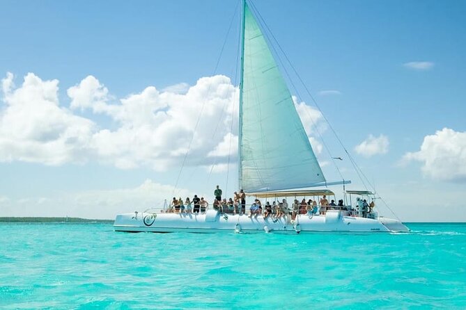 From Santo Domingo Saona Island Food And Drink Catamaran Vip - Bayahibe and the fast boat ride: when the day really begins