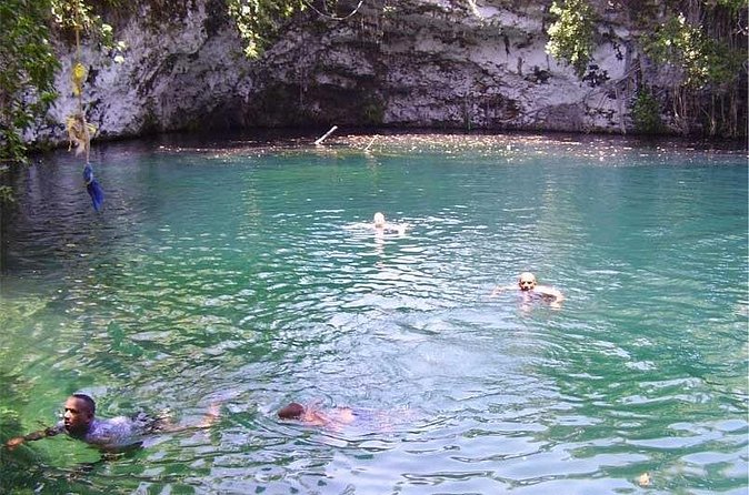 Full-Day Blue Lagoon Tour in Dominican Republic - Guide Energy Matters: The Day Runs on People