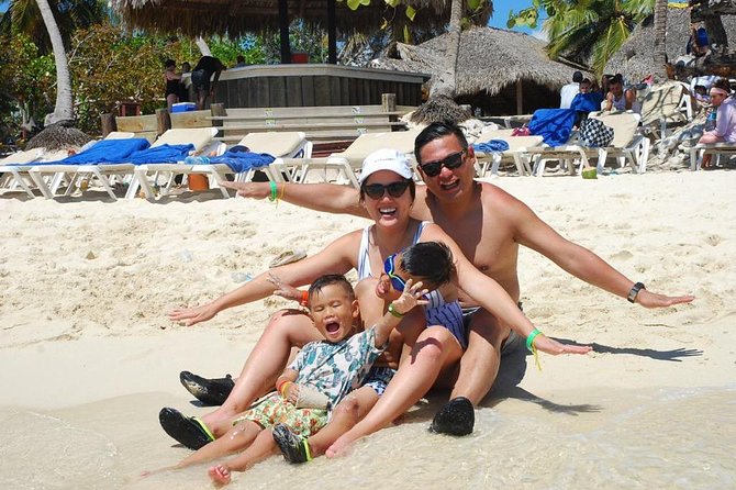 Full-Day Cruise to Saona Island - Natural Pool and Lunch - Lunch and the open bar: what you actually get
