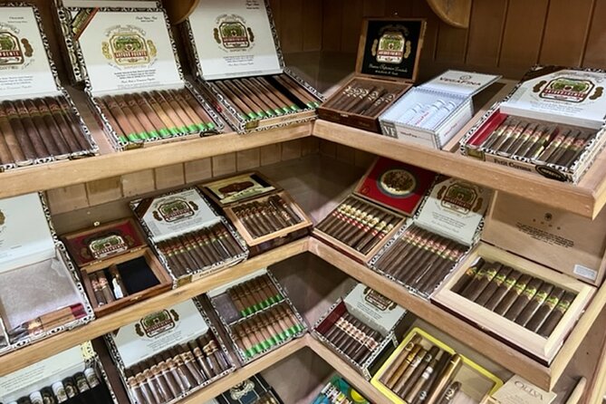 Guided Shopping Tour to Bella Mare Store (Cigars, Chocolate, Rum and Souvenirs) - Cigar Museum and Shopping: From Craft to Your Humidor