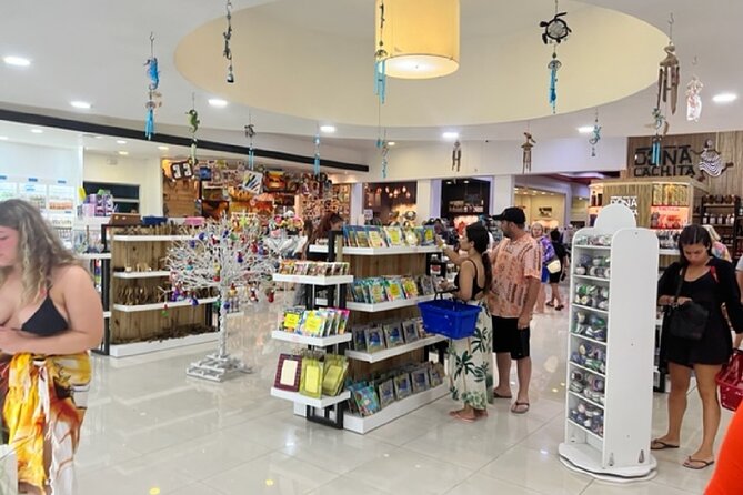 Guided Shopping Tour to Bella Mare Store (Cigars, Chocolate, Rum and Souvenirs) - Watch-Out Notes: Pickup No-Shows and Messaging Confusion