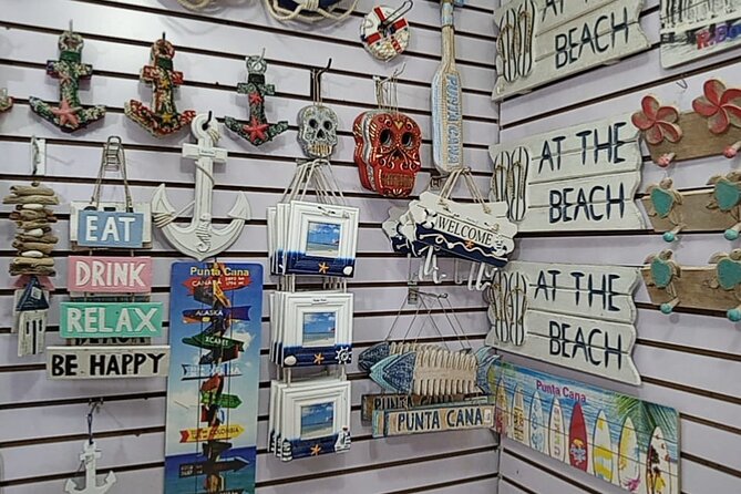 Guided Souvenir Shopping Tour in Punta Cana - The Main Shopping Stop, and Why Some People Leave Happy (or Not)