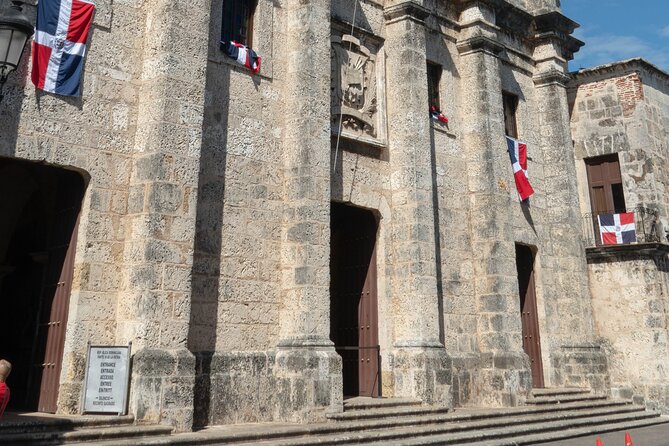 Guided Tour in the Colonial Zone of Santo Domingo - The streets that explain everyday Colonial Zone life