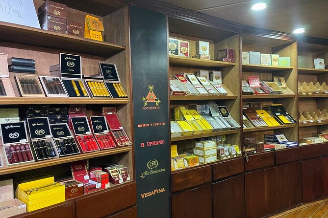Guided Tour to Don Lucas Cigars Factory and Souvenirs Store - Optional tastings: artisan chocolate, Dominican rum, and cigar sampling