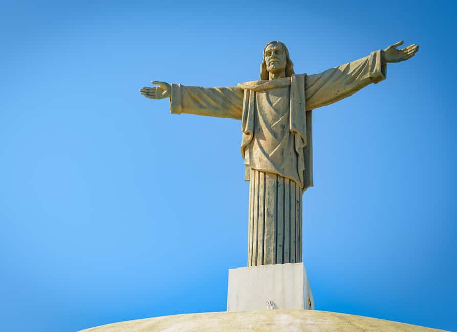 Half Day Private City Tour of Puerto Plata - Parque Central Independencia and Fortaleza San Felipe: old Puerto Plata on foot