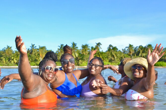 Half-Day Snorkeling Cruise and Natural Pool with Open Bar - Open Bar, Snacks, and Onboard Music: The Vibe Drivers