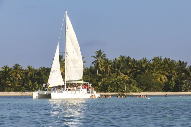 Happy Hour Party Boat With Snorkeling - Sailing Between Reefs: The Part People Forget to Plan For