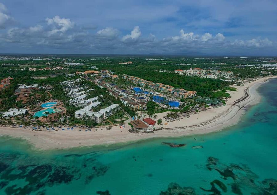 HELICOPTER TOUR - Narration that keeps you oriented, in English or Spanish