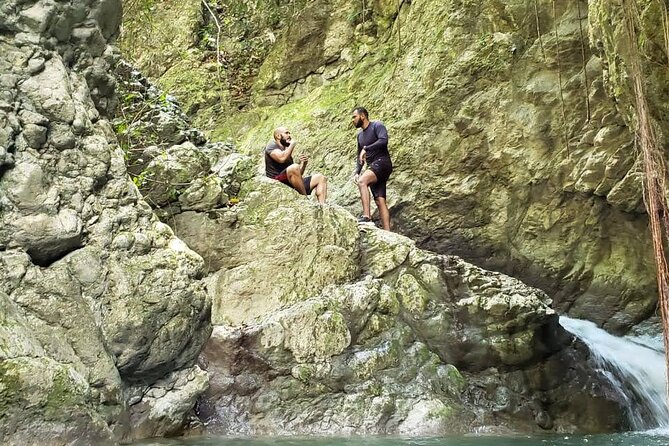 Hiking Tabernacle Thundering Waterfall in Dominican Republic - Los Cacaos Stops: Tiny Town Flavor Before the Main Event