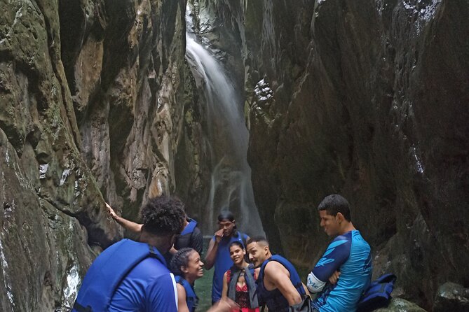 Hiking Tabernacle Thundering Waterfall in Dominican Republic - Lunch at colmado María: Typical Dominican Food That Actually Feels Like a Meal
