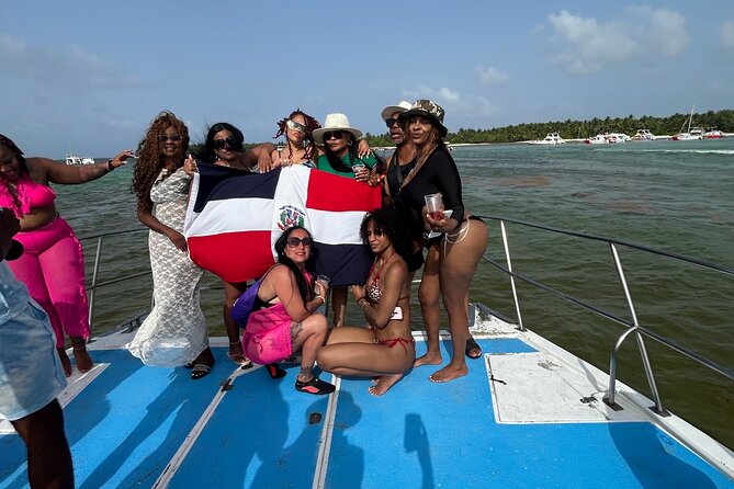 Hip Hop adult only Party Boat with Unlimited drinks and Sandbar - Weather, Boat Comfort, and Small Practical Tips