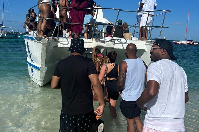 Hip-Hop Party Boat with Dj Live Adults Only and Unlimited Drinks - The natural pool stop: swim time, shallow water, and photos