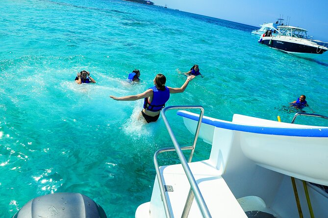HipHop Party Boat with Unlimited drinks in Punta Cana - Price and value: $650 per group up to 10