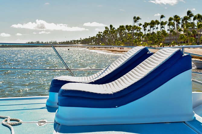 Infinity Hip Hop Boat Party in Punta Cana - Hip Hop on the water: music, Mamajuana, and crew energy