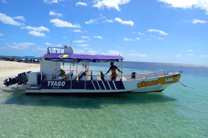 Island DE Saona: EN Small Group Tour on Trimaran Motorise - Mano Juan Village and turtle nursery, a break with a purpose