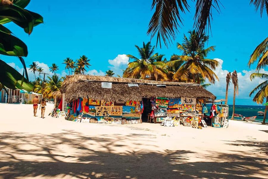 La Romana: Saona Crusoe VIP for cruise guests - Food, drinks, and what to pack for a smooth day