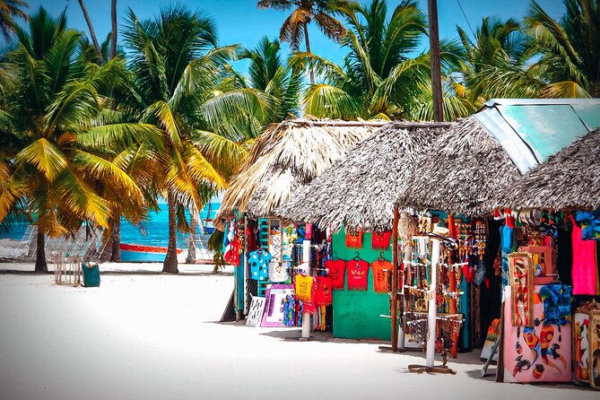 La Romana: Saona Crusoe VIP - Kreuzfahrtgäste - Stop 2: Mano Juan village, small population, big atmosphere