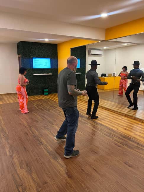 Learn to dance Bachata like a pro in Punta Cana - What to bring so you can actually learn