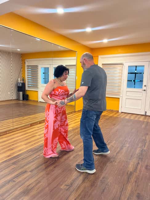 Learn to dance Bachata like a pro in Punta Cana - Languages and communication