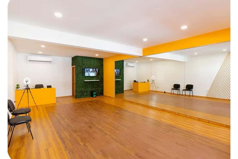 Learn to dance Bachata like a pro in Punta Cana - Meeting at BAILA Dance Studio (Local #206)