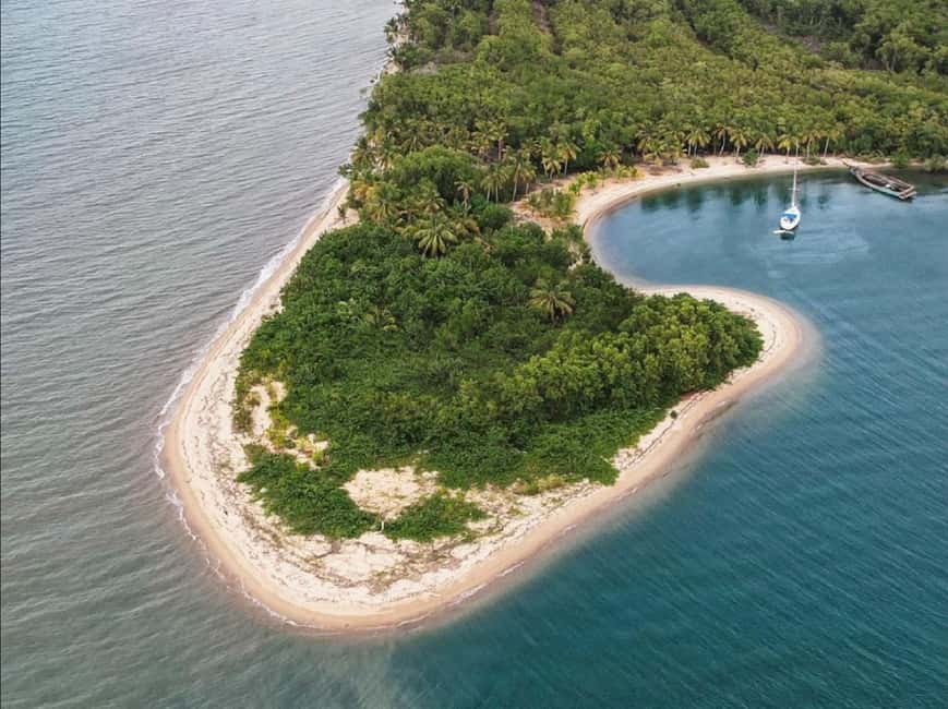 Los Haitises Boat Ride + Caño Hondo Natural Pools - La Arena and La Línea Caves: Indigenous Art, Practical Cave Time