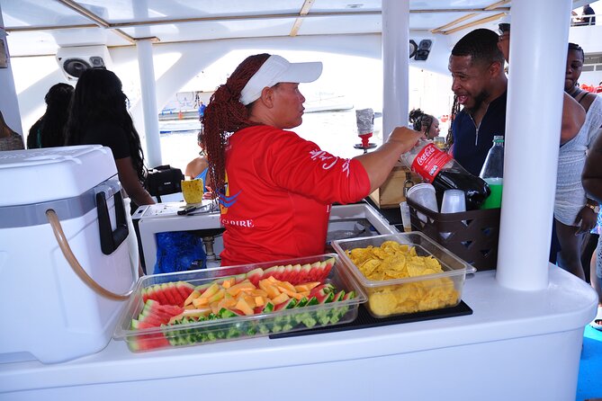 Luxury Hip Hop Boat Party–Drinks, Music, and the Best Vibes in PC - Music, Drinks, and the Adults-only Advantage