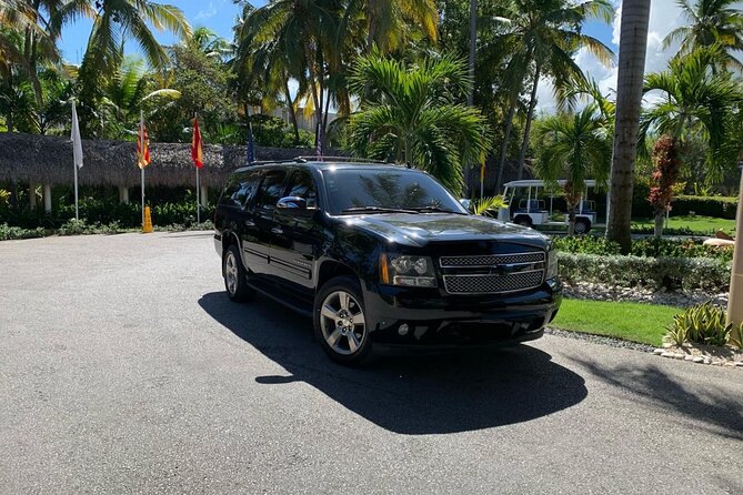 Luxury Suburban Airport Transfer – Premium Service in Punta Cana - Who’s behind the wheel: Dulce, Manny, and the Melao Travel approach